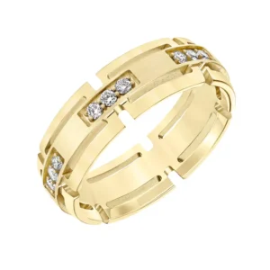 Interlocking ridges and diamond stations provide a sleek design with added brilliance.