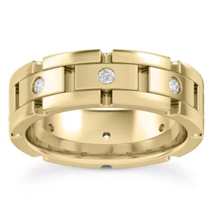 The wedding band boasts a modern and edgy design, set with diamonds in an eternity style. The interlocking ridges add an extra layer of uniqueness to this sleek and timeless 6.5mm ring.